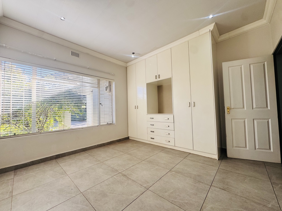 3 Bedroom Property for Sale in Flamwood North West